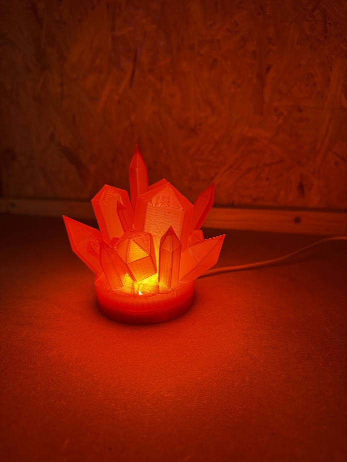 Leuchtender Kristall