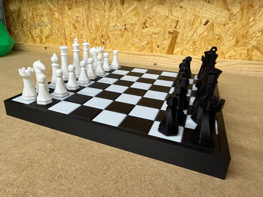3D gedrucktes Schachspiel inklusive Figuren